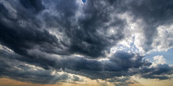 Неустойчивая с кратковременными дождями погода сохранится в пятницу 