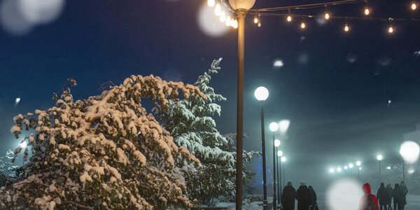 Холодная ветреная погода пришла в Приморье. Кое-где идёт снег