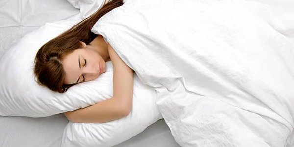 Учёные объяснили, почему невозможно выспаться в выходные