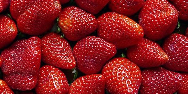 Клубника возглавила «пестицидный» рейтинг