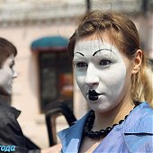 Франция во Владивостоке: Мимы на улицах города (ФОТО)