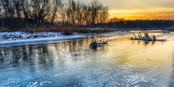 Реки бассейна Амура сковывает лёд