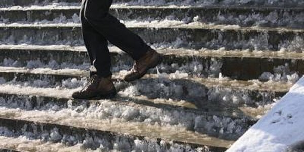 Похолодание, гололедица и сильный ветер: погода в Приморье на пятницу на Примпогоде