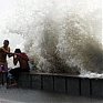 Тайфуны GONI и MORAKOT набирают силу