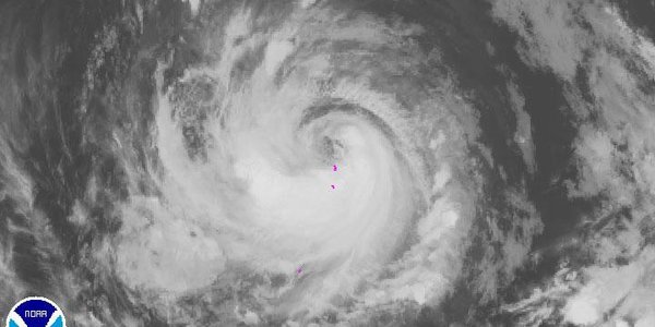 Сахалин, Курилы и Камчатка ощутят влияние тайфуна Санву