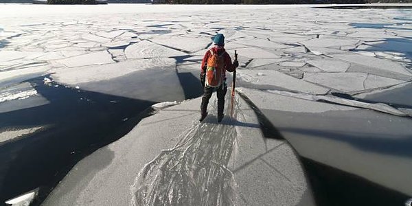 Внимание! Выход на лёд опасен для жизни