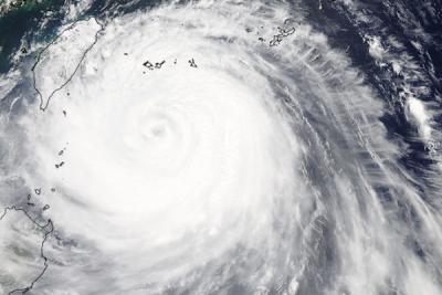 Супертайфун «Соуделор» стал самым интенсивным тропическим циклоном на планете в этом году
