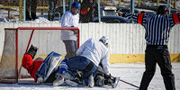 Финал турнира по дворовому хоккею