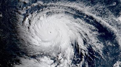 Тайфун «Мария» продолжает усиливаться и идёт на Китай