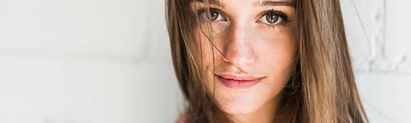 Кареглазым женщинам чаще бывает грустно в плохую погоду