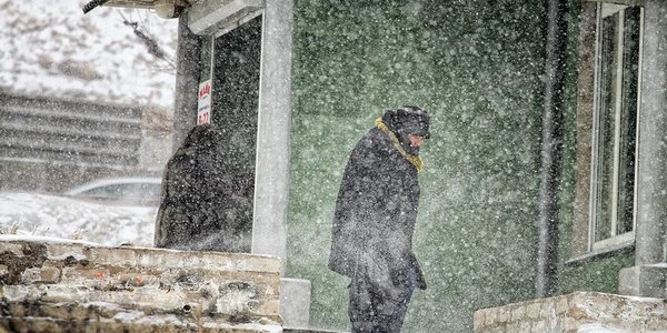 В выходные в Приморье усилится ветер и выпадет снег