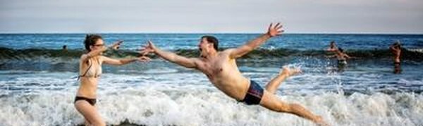 Купальный сезон стартовал в России