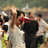 Жители Азии увидели самое долгое солнечное затмение за два века (ФОТО)