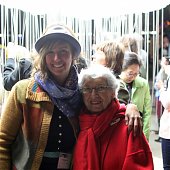 Облако из тысяч лампочек