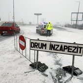 Обильные снегопады парализовали жизнь Румынии