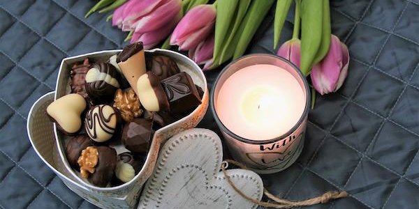 Как отпраздновать День святого Валентина романтично и почти без затрат?