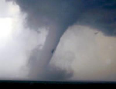 Смерч с мощным ливнем обрушился на итальянский Бергамо