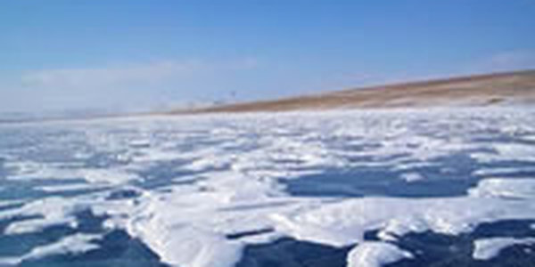 В выходные дни циклон волновал Охотское море