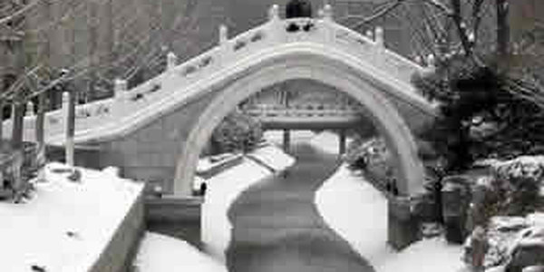 Искусственный снегопад парализовал часть Китая (ФОТО)