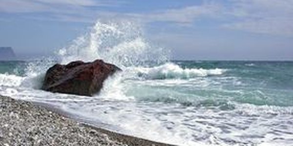 Объявлено штормовое предупреждение