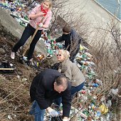Чистить Владивосток от мусора становится хорошей традицией (ФОТО)