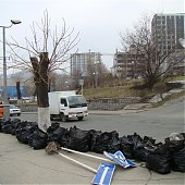 Чистить Владивосток от мусора становится хорошей традицией (ФОТО)
