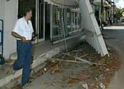 Пострадавшим от землятресения в Греции выплатят по 3 тысячи евро