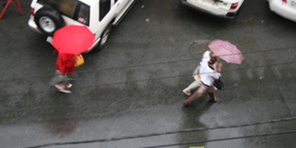 Внезапный дождь обрушился на Владивосток! (ФОТО)