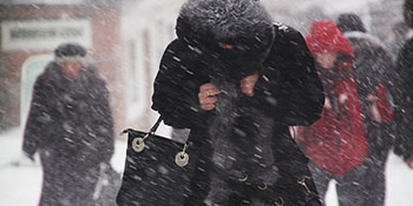 Как снег кружит в пятницу, 13 (ФОТО)