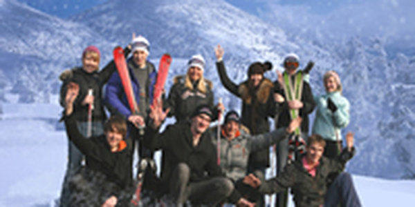 Редакция сайта Примпогода.ру поздравляют своих пользователей с наступающим Новым годом!