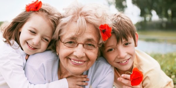 В России появилась услуга «бабушка на час»