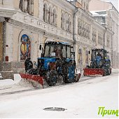 Столицу Приморья накрыл снежный циклон (ФОТО)