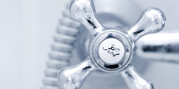 Ремонт теплотрассы на день оставит часть Владивостока без горячей воды