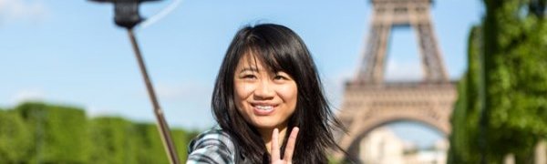 «Селфи» оказались опасней для людей, чем акулы