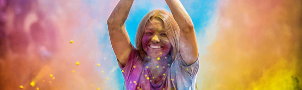 Как прошел фестиваль красок Холи во Владивостоке