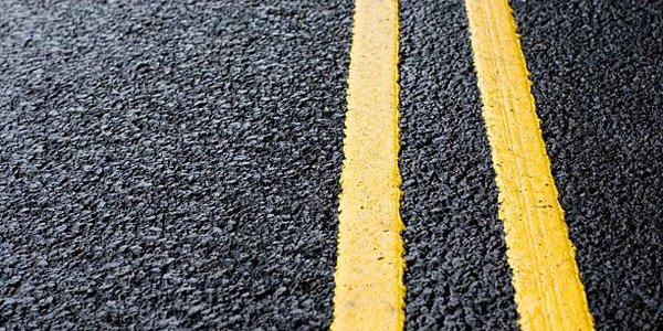 В Голландии разработали самовосстанавливающийся асфальт
