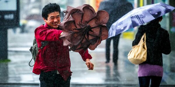 Тайфун «Линлин» несёт в Приморье ливни и штормовой ветер