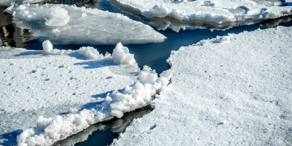Приморцам запрещено выходить на лёд