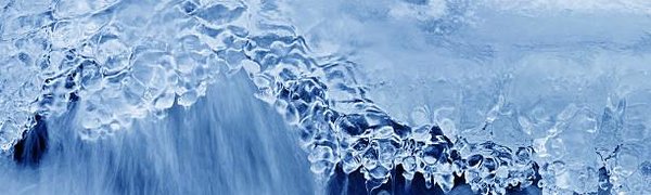 На реках Приморья начал таять лёд