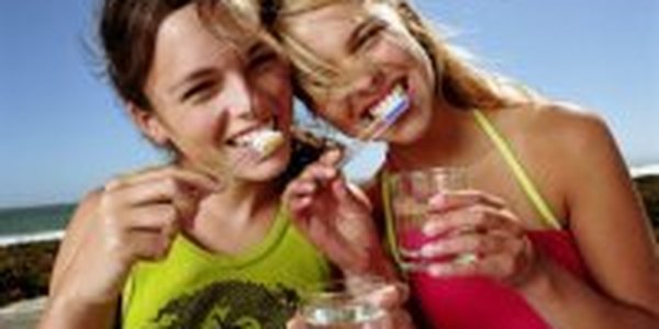 Частая чистка зубов — путь к кариесу