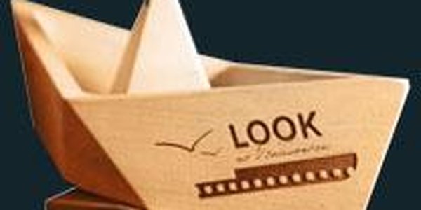 Призы для проекта LookAtVladivostok.ART создаёт приморский скульптор