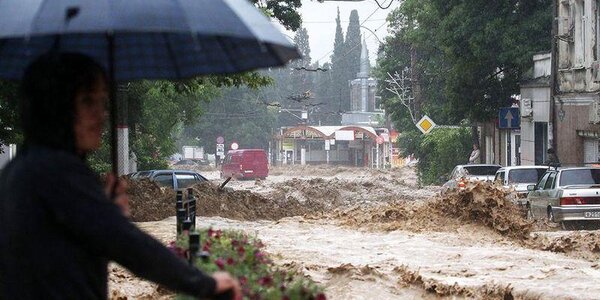 При наводнении в Ялте пострадали 43 человека 