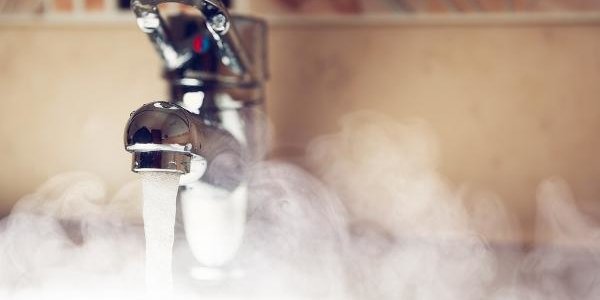 Роспотребнадзор предложил сэкономить на температуре водопроводной воды