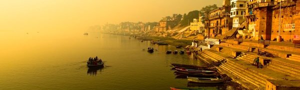 Правительство Индии пообещало очистить Ганг от мусора к 2018 году