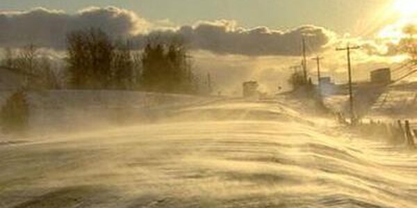 Сильный ветер принес в Приморье пыль из Китая, местами отмечается мгла