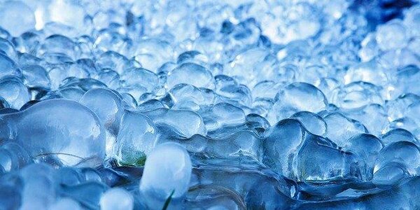 В Японском море продолжается обледенение судов