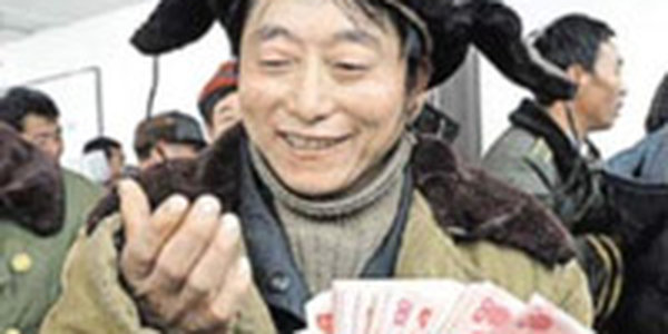 Китаец незаконно вез домой «подарки» от русских друзей 