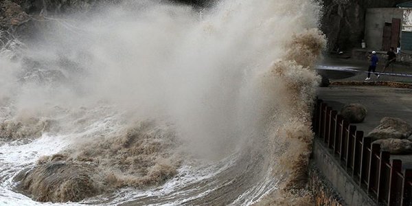 Тайфун PRAPIROON привел к первым жертвам в Японии и Южной Корее