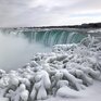 Ниагарский водопад покрылся льдом (ВИДЕО)