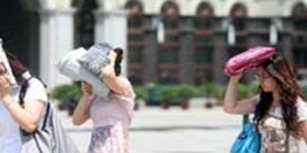 В Японии не спадает жара